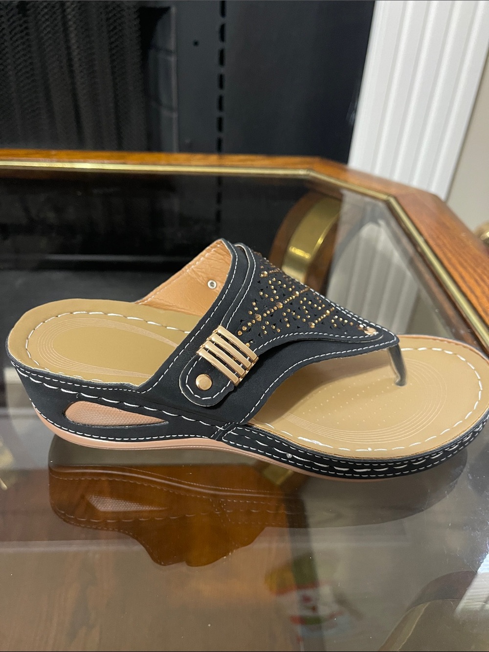 Black Embellished Toe-Post Women’s Sandal